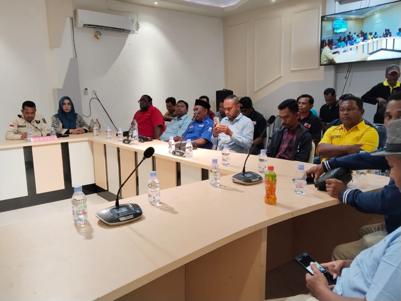 Anggota Bawaslu Kabupaten Maluku Tenggara  Kordiv. HP2H Marselus Hungan, S.sos., M.Si hadiri Rapat Koordinasi Persiapan Pendaftaran Pasangan Calon Pemilihan Kepala Daerah Serentak tahun 2024