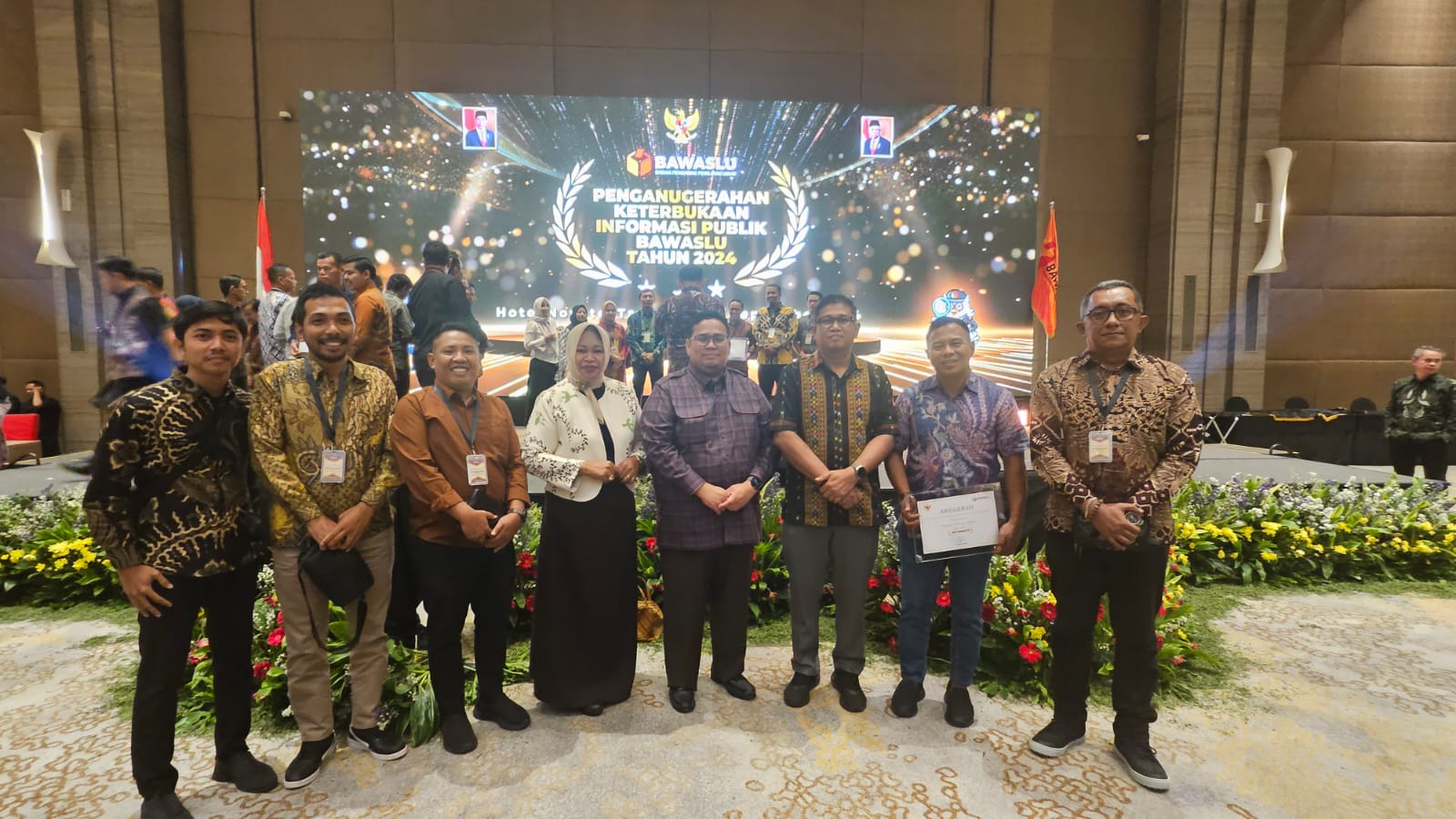 Foto Bersama Pimpinan Bawaslu Provinsi Maluku