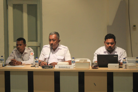 Foto Saat Menyampaikan Masukan Ke KPU