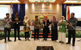 Tingkatkan Partisipasi Masyarakat, Bawaslu RI hadirkan tema " Perempuan Berdaya Mengawasi " di Bumi Larvul Ngabal