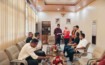 Dokumentasi dalam Ruangan Ketua DPRD Maluku Tenggara saat Verifikasi data
